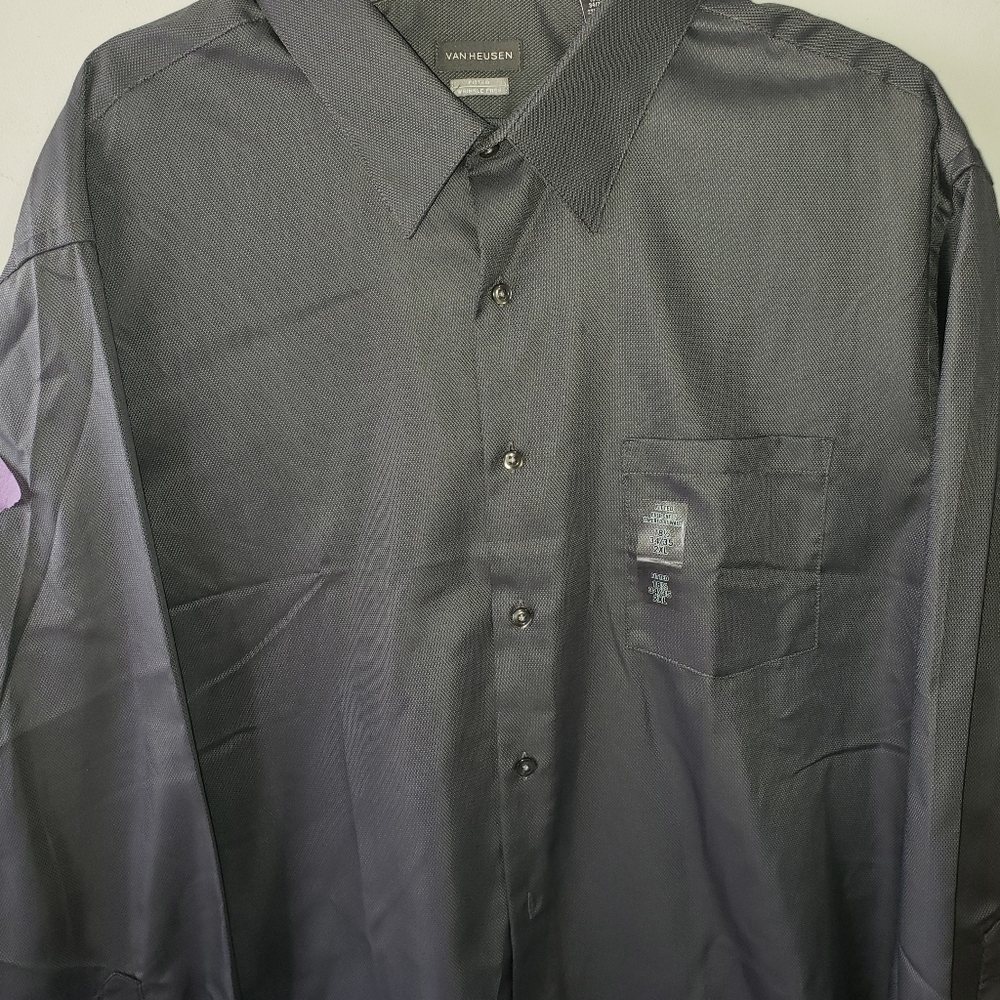 Van Heusen Mens Long Sleeve Dress Shirt ☆ NEW WITH TAGS!